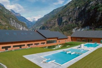 Terme - Panoramica Struttura e Vasche Esterne